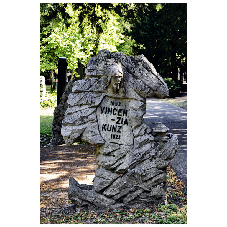 Ondrejsk cintorn - hrobka Vincenzia Kunz